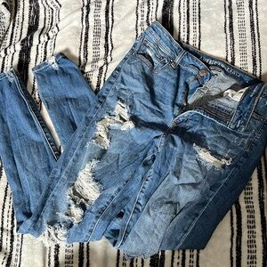 American Eagle distressed jeans, 12 long